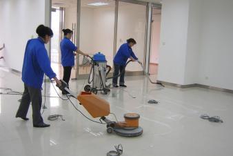 昆明专业保洁服务 开荒、高空、地毯、油烟机清洗与石材翻新全解析